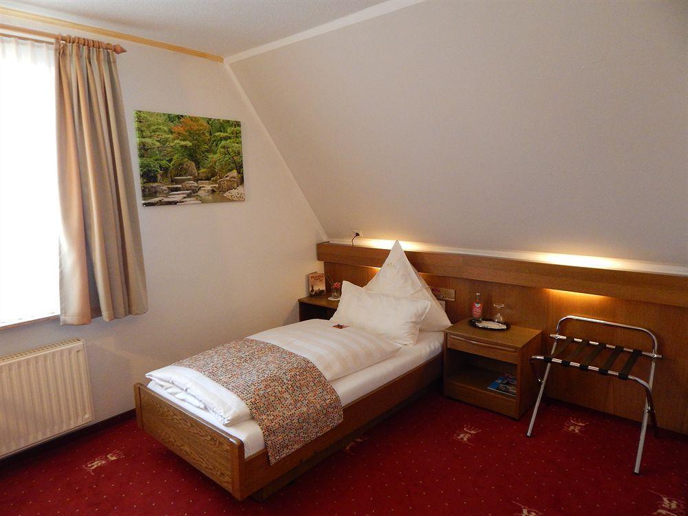 Hotel Kaiserquelle Salzgitter Esterno foto
