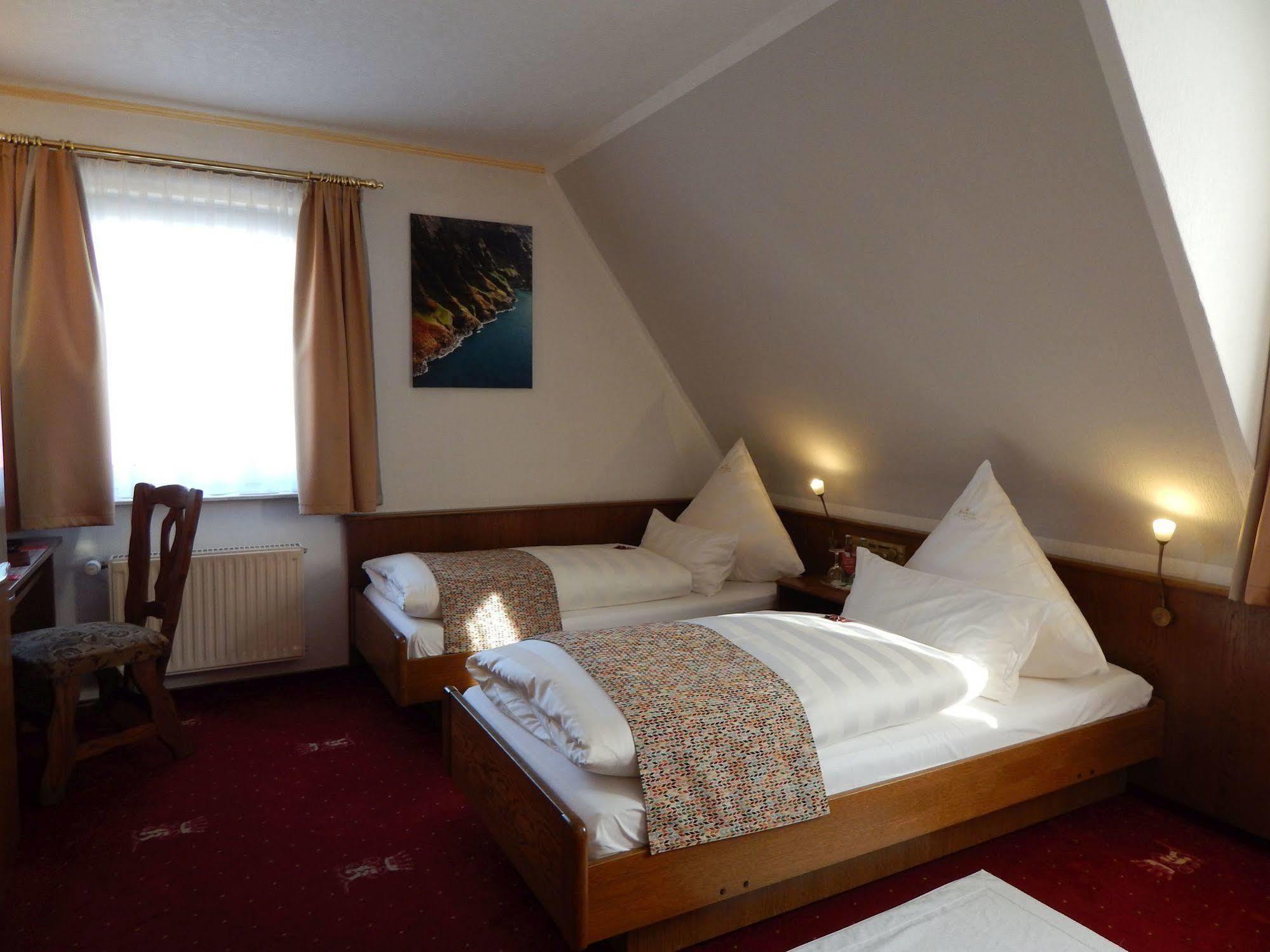 Hotel Kaiserquelle Salzgitter Esterno foto